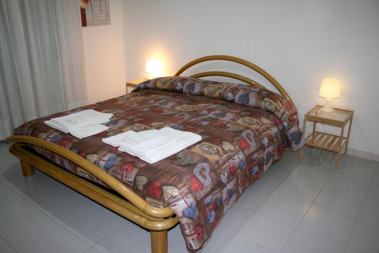 2 Bedrooms Appartement At Pescara 300 M Away From The Beach With Balcony And Wifi מראה חיצוני תמונה