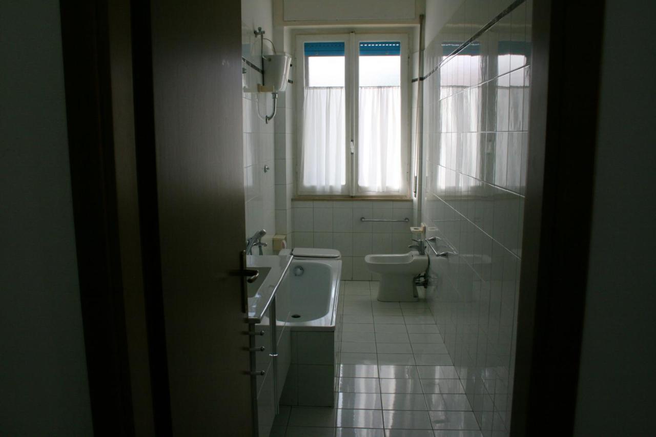 2 Bedrooms Appartement At Pescara 300 M Away From The Beach With Balcony And Wifi מראה חיצוני תמונה