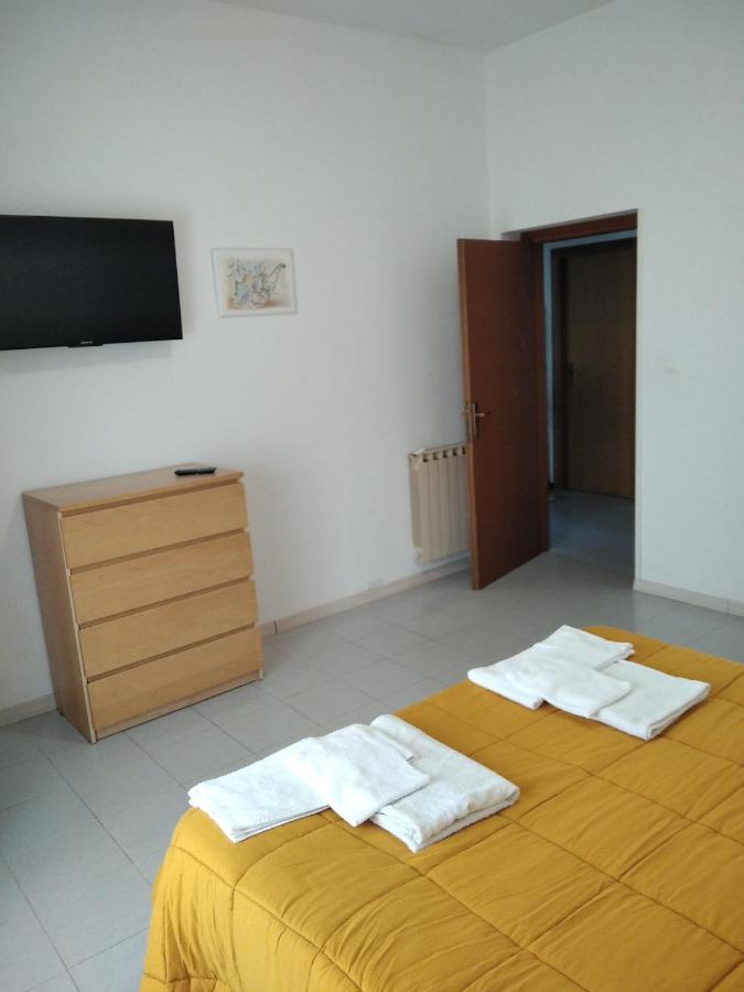 2 Bedrooms Appartement At Pescara 300 M Away From The Beach With Balcony And Wifi מראה חיצוני תמונה